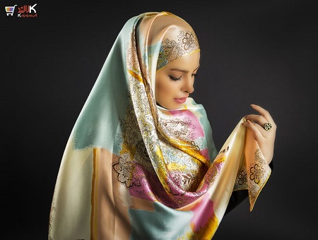 روسری ابریشمی رنگارنگ