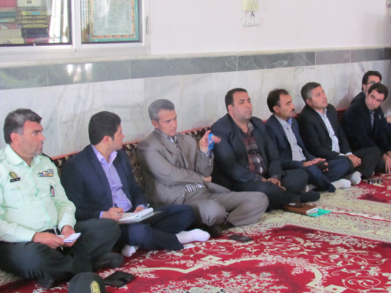 برنامه دهگردشی و دیدار فرماندار گرمه با خانواده شهدا / تصاویر