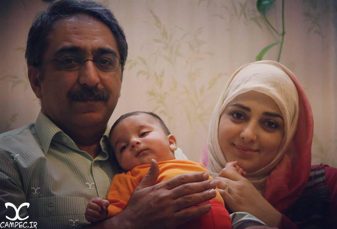 عکس شهرام شکیبا با همسر و فرزندش