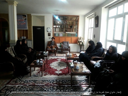 دیدار بانوان بنیاد خیریه یاران مهر اوجان با امام جمعه محبوب شهرستان به مناسبت ارتحال حضرت امام خمینی (ره)