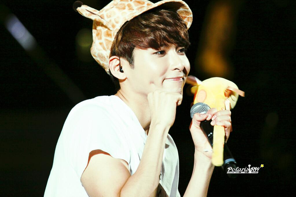 http://s6.picofile.com/file/8256892100/131130_ryeowook2.jpg