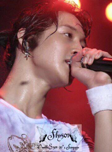 Hyun Joong Sideview