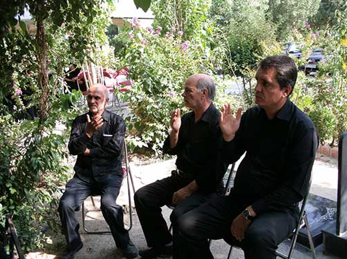 مراسم سالگرد شهادت شهید محمّدعلی دولت آبادی درکنار مزارمطهر شهید واقع در بهشت زهرا(س) با حضور دوستان و همکاران شهید و اقشار مختلف مردم