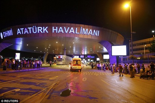 http://s6.picofile.com/file/8258011376/ataturk_hava_limani02145.jpg