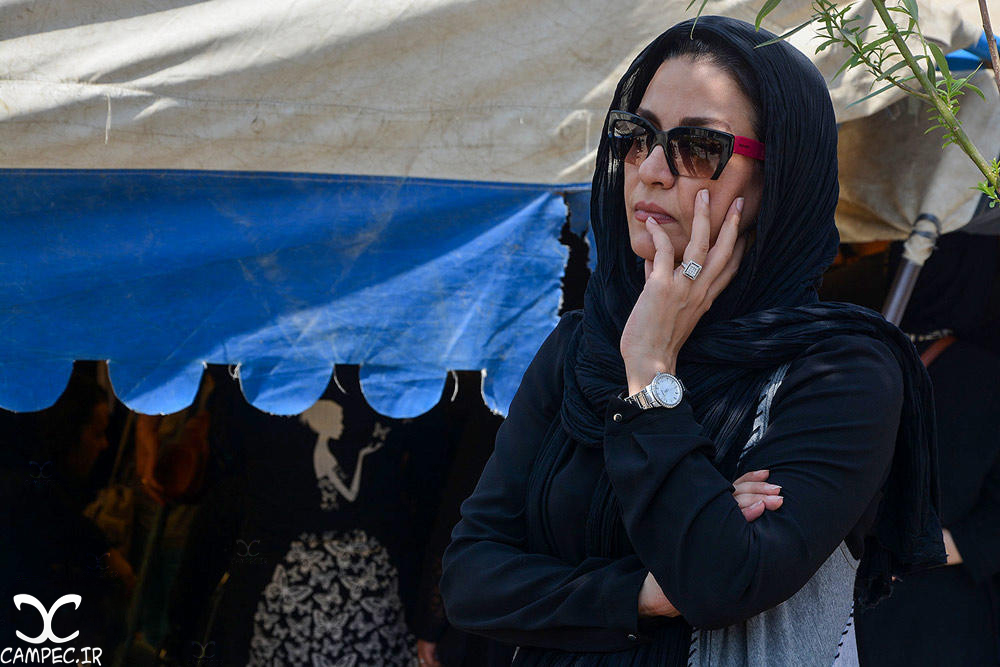 مریلا زارعی در مراسم خاکسپاری عباس کیارستمی