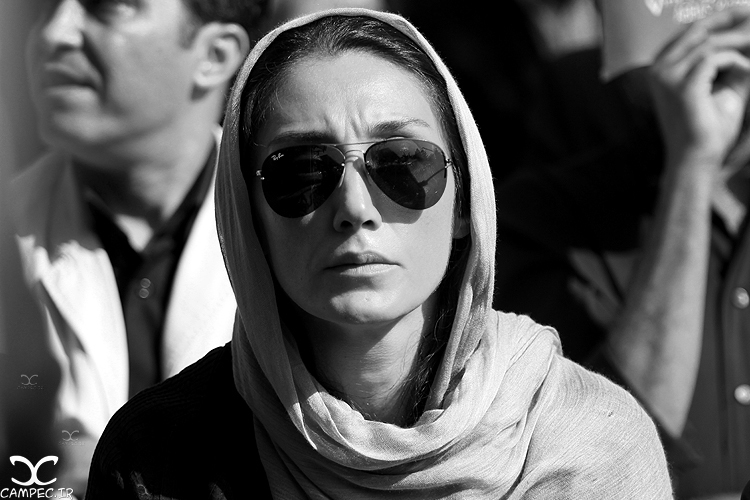 هدیه تهرانی در مراسم خاکسپاری عباس کیارستمی