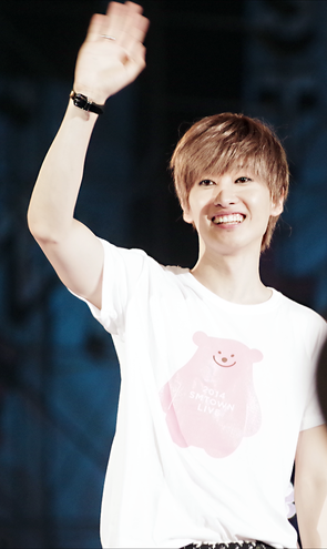 http://s6.picofile.com/file/8259981618/140815_smtown_in_seoul_with_super_junior084.png