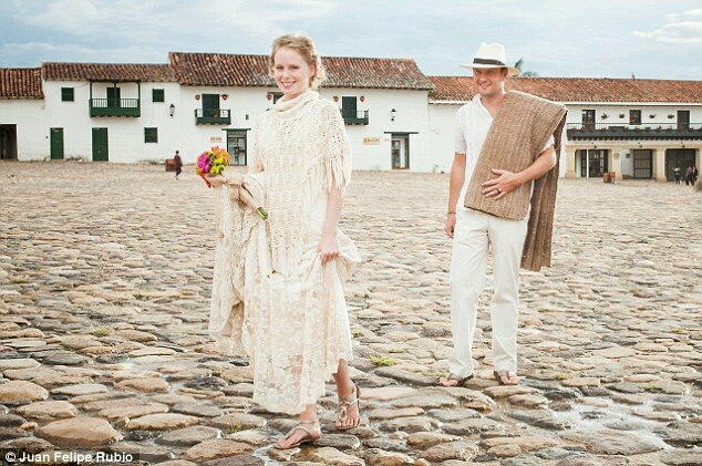  : زوج عاشق و عجيبي که در ۳۰ کشور جهان جشن عروسي مي گيرند
