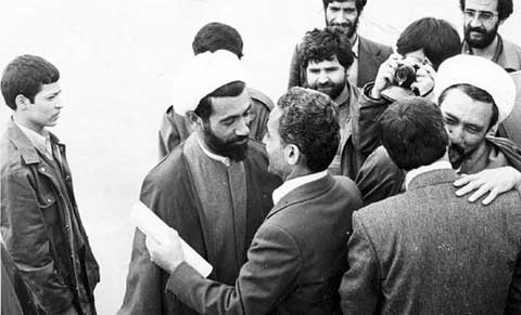 آیینه یزد - مسئولان ما باید خصلت‌های رجایی را داشته باشند تشبیه احمدی‌نژاد به شهید رجایی پوچ است