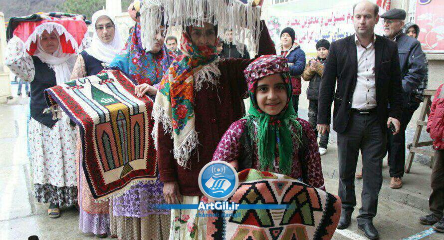 برگزاری دومین جشنواره فرهنگی گلیم با عنوان دلبافته های هنرمندان گلیم باف در دهکده صنایع دستی عنبران آستارا