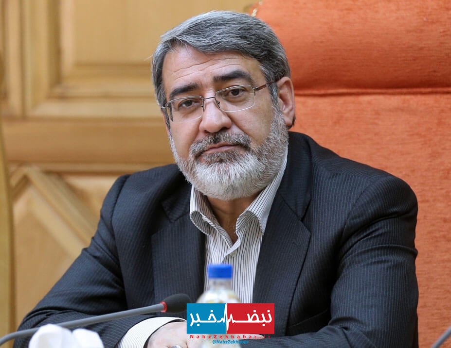 تکذیب دستورالعمل منع بکارگیری منشی زن در دفتر مدیران مرد 1 96 05 c03 1643
