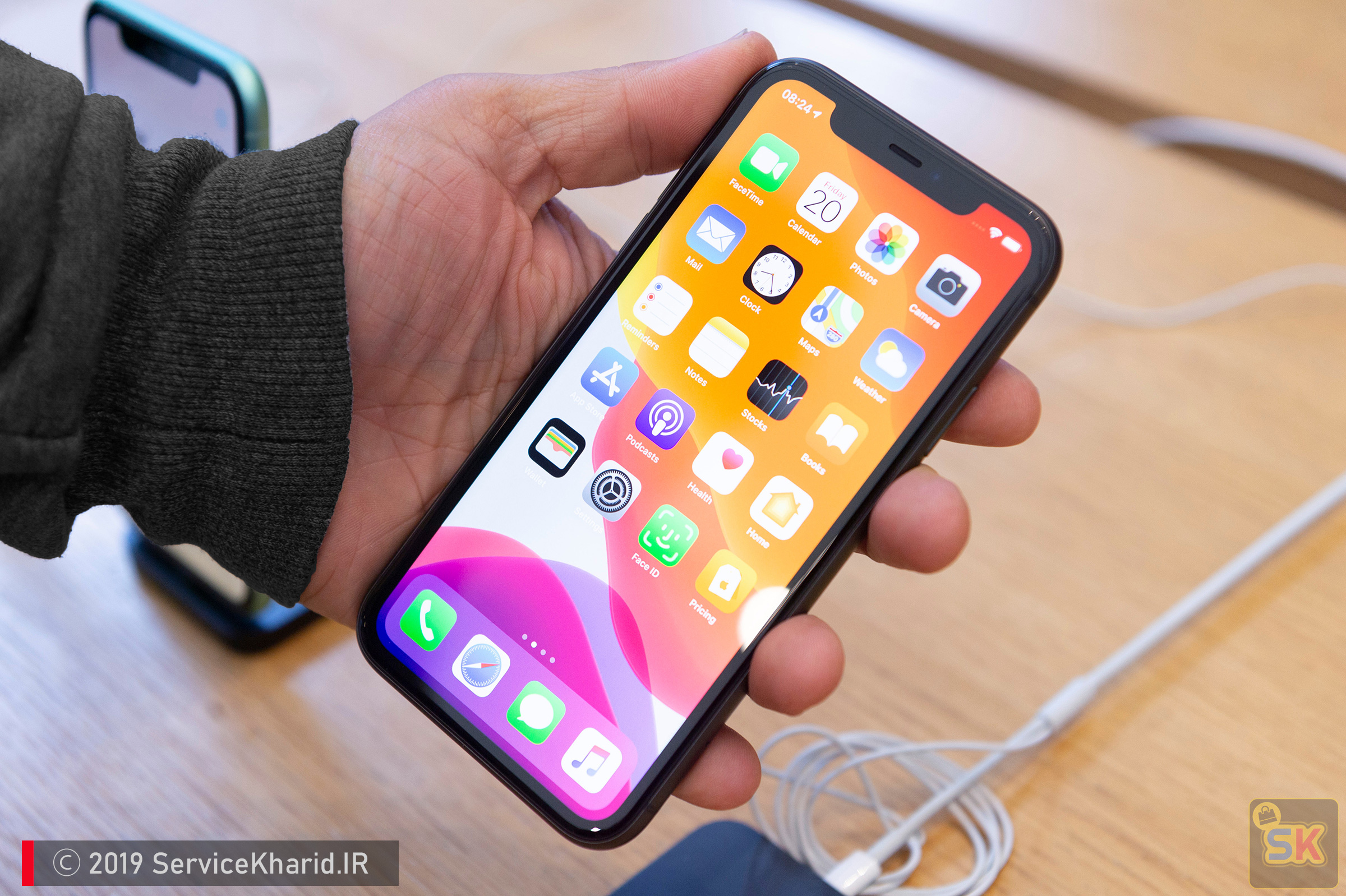 بررسی گوشی هوشمند اپل iPhone 11