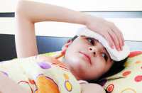 آیا پاشویه کودک برای کاهش تب عوارض دارد؟