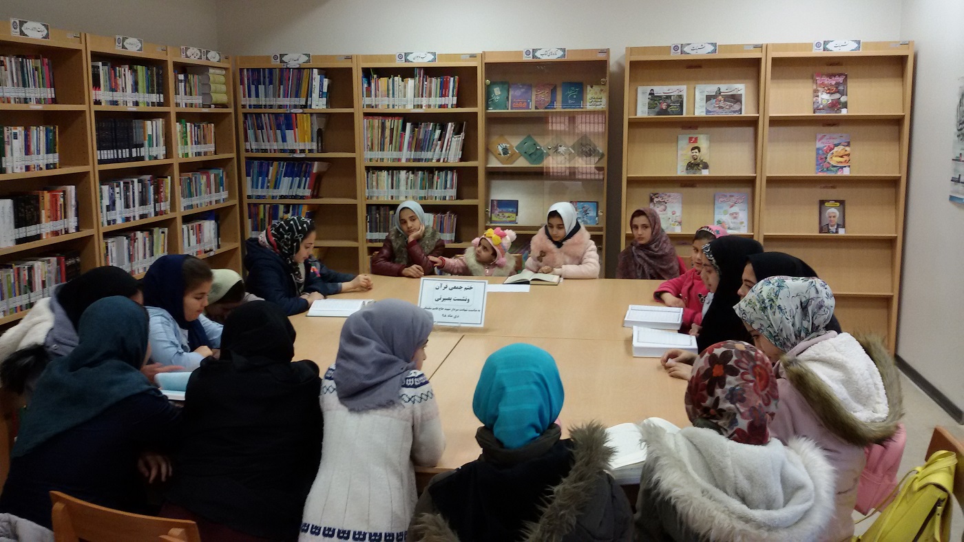 برنامه کتابخانه عمومی گنجنامه به مناسبت شهادت سردار قاسم سلیمانی