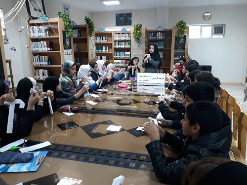 کارگاه کاردستی به مناسبت شهادت حاج سردار سلیمانی کارگاه کاردستی به مناسبت شهادت حاج سردار سلیمانی