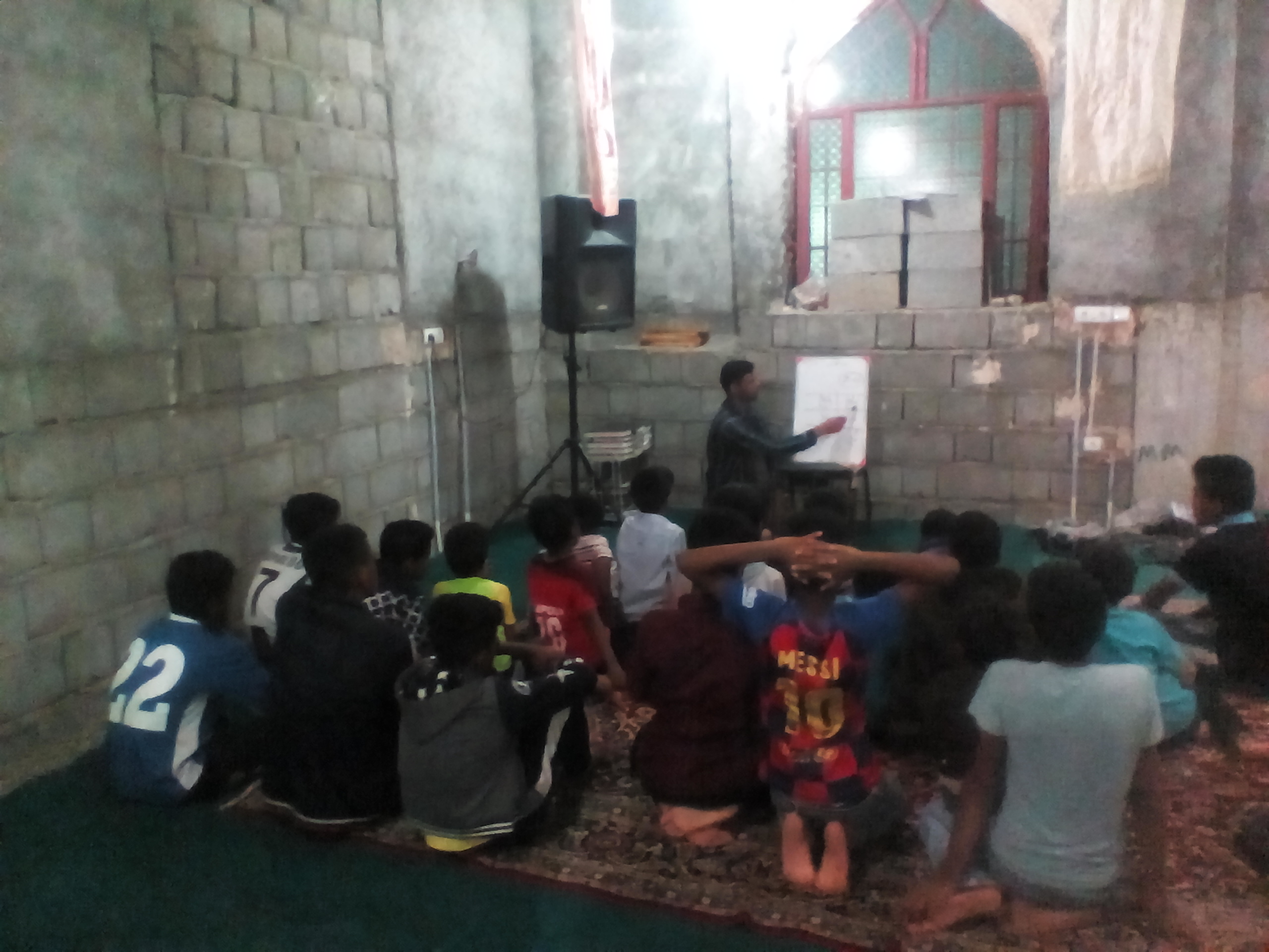 برگزاری جلسات آموزش احکام وقرآن مجید در محل مسجد جامع افضل گورزانگ میناب