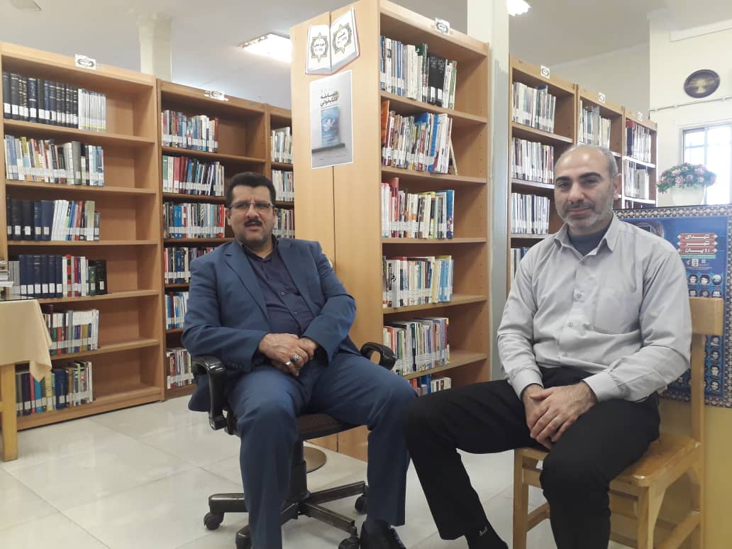 بازدید جناب آقای حسینی ریاست محترم اداره کتابخانه های عمومی شهرستان نور بازدید جناب آقای حسینی ریاست محترم اداره کتابخانه های عمومی شهرستان نور