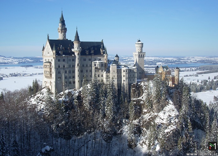 تصاویر زیبا و دیدنی از بزرگترین و زیبا ترین قلعه های دنیا