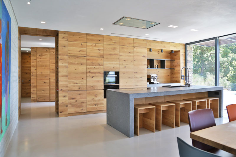نمای آشپزخانه چوبی ویلا